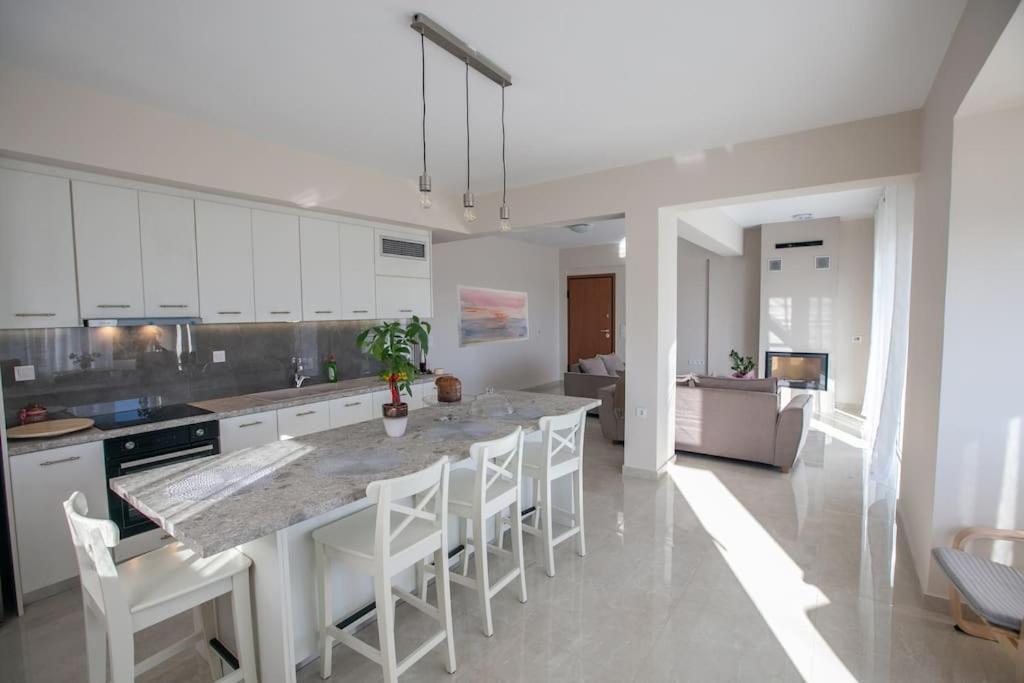 Over The Horizon 3 Bedroom Apartment 纳夫普利翁 外观 照片